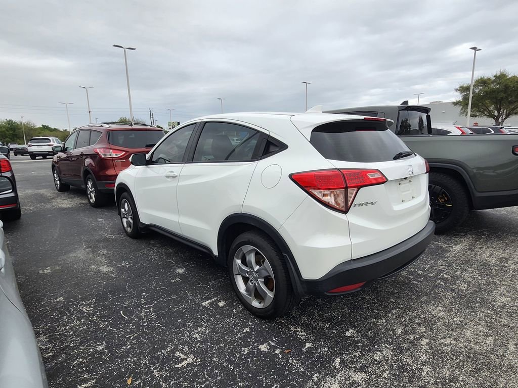 Used 2017 Honda HR-V LX image 6