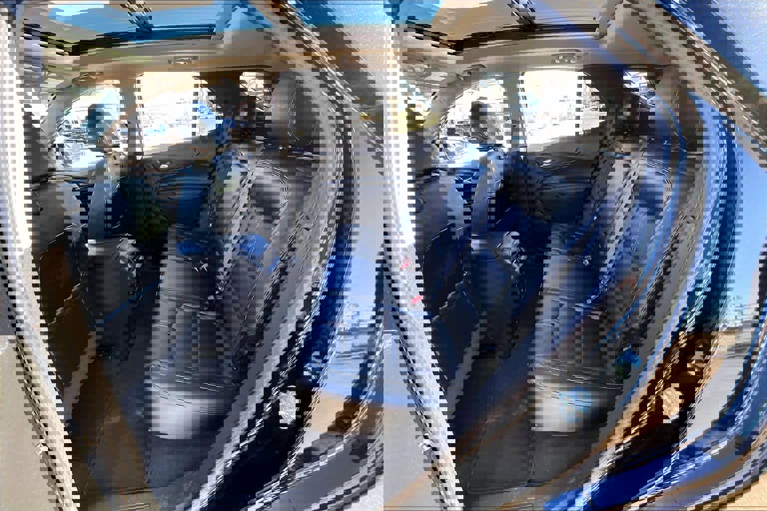 Used 2023 Chevrolet Equinox Premier image 19