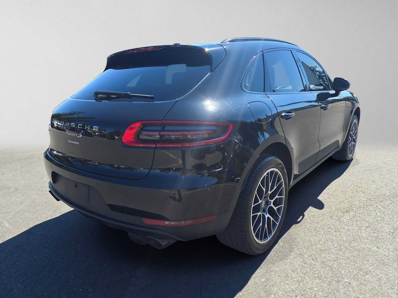 Used 2016 Porsche Macan S AWD/4WD image 3
