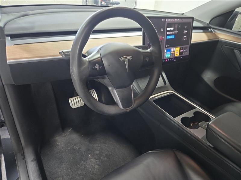 Used 2023 Tesla Model Y Performance image 6