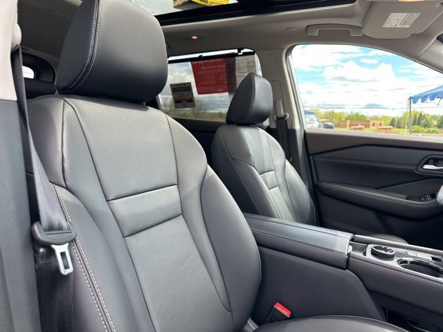 Certified 2023 Nissan Rogue SL w/ SL Premium Package AWD/4WD image 24