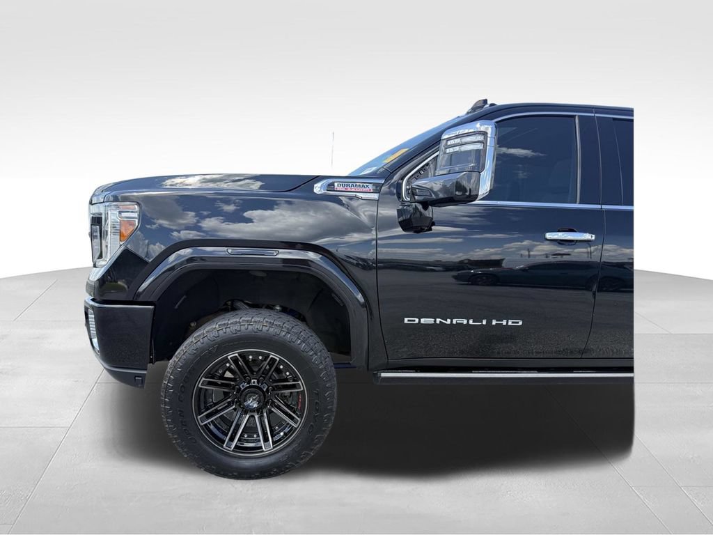 Used 2021 GMC Sierra 2500 Denali w/ Denali Black Diamond Edition AWD/4WD image 22