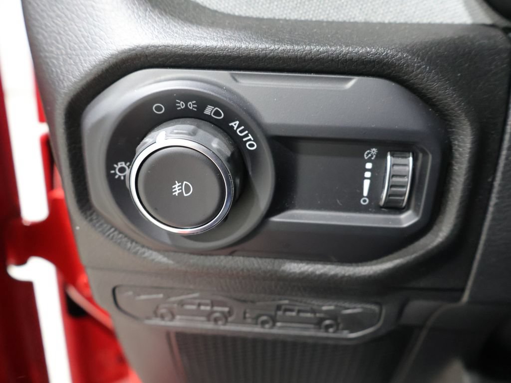Used 2025 Jeep Wrangler Unlimited Sport AWD/4WD image 30