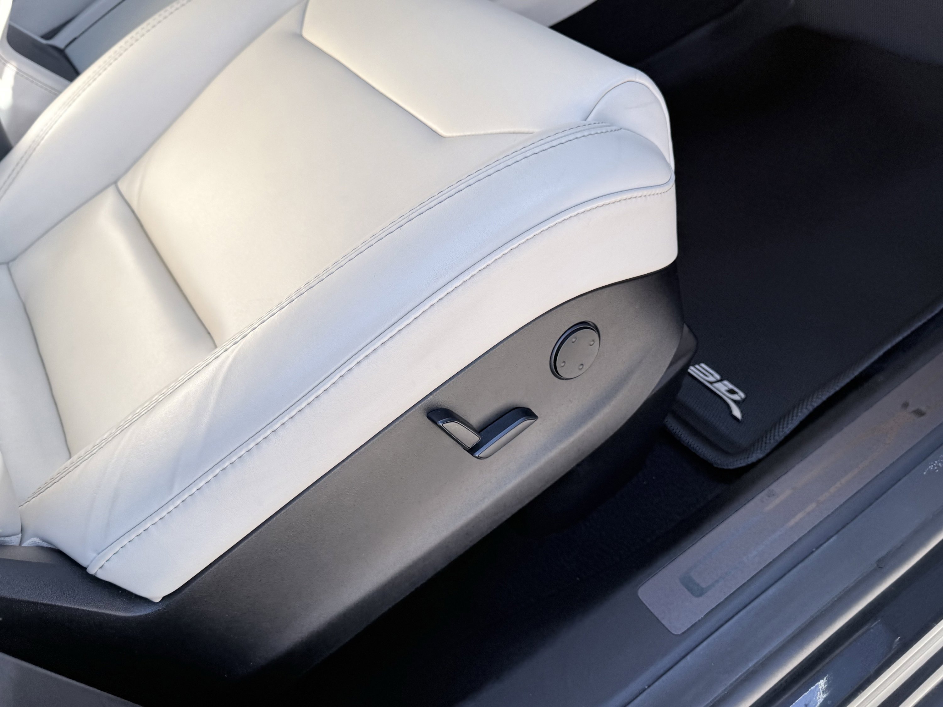 Used 2019 Tesla Model X 75D image 47