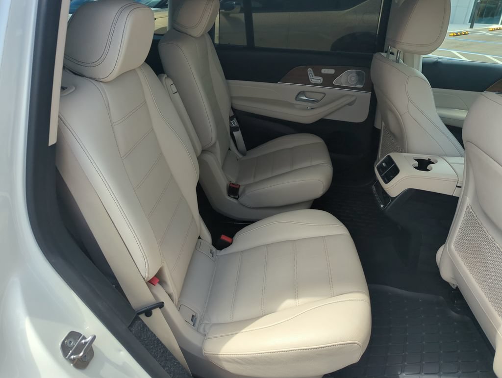 Used 2021 Mercedes-Benz GLS 450 4MATIC image 35