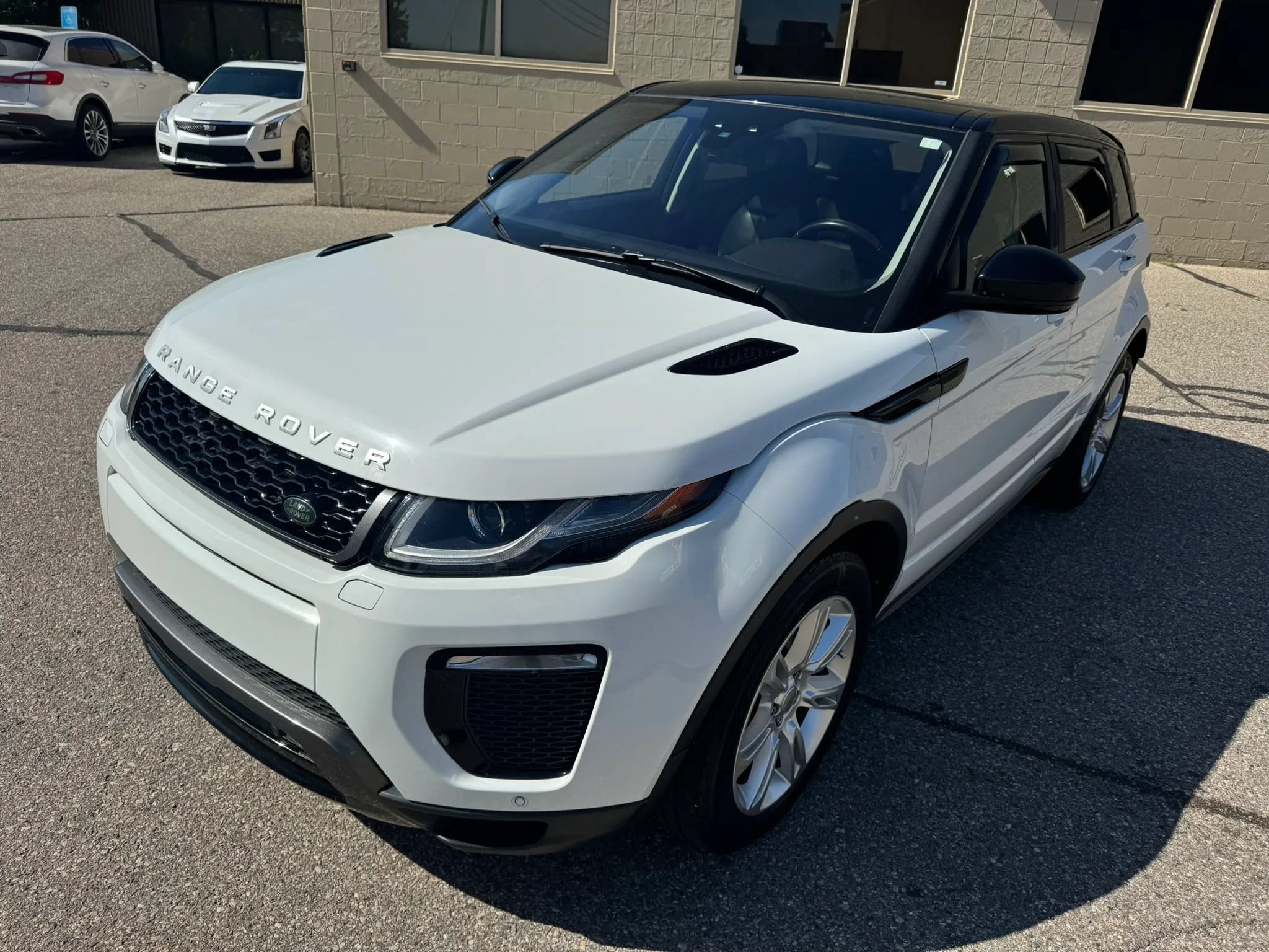 Used 2016 Land Rover Range Rover Evoque HSE Dynamic AWD/4WD image 14