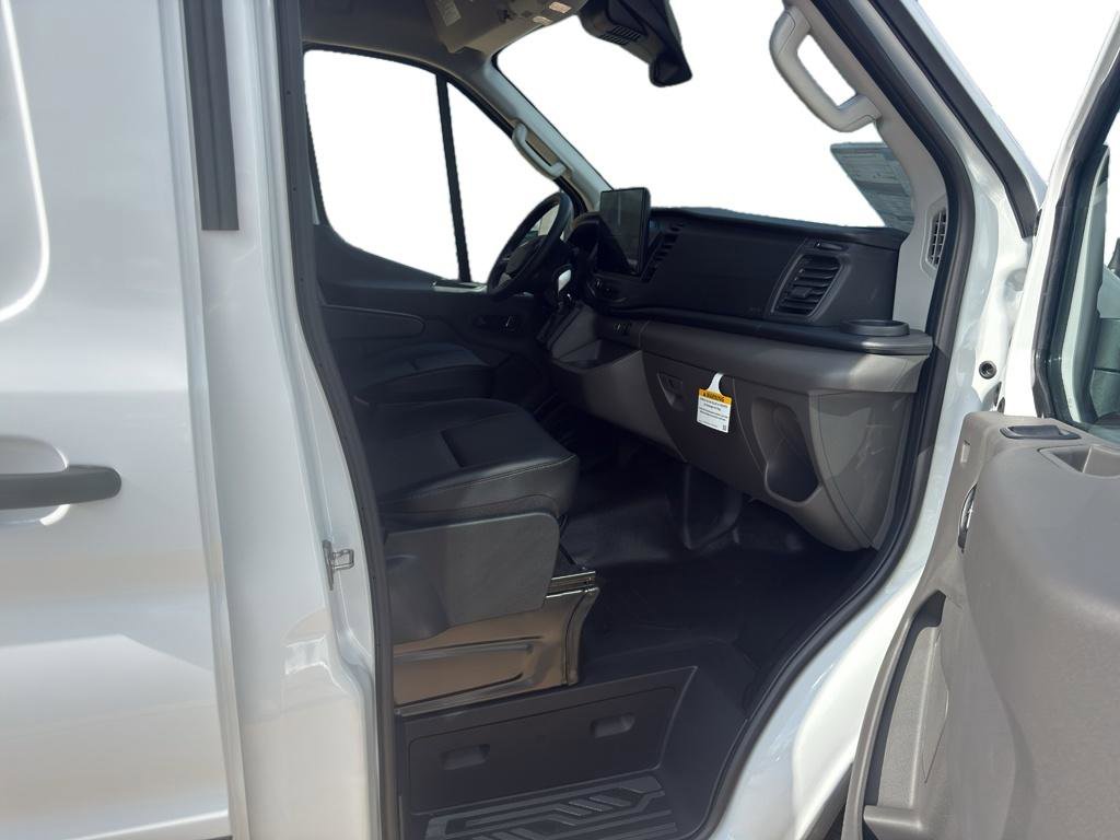 New 2026 Ford Transit 250 148 Medium Roof RWD image 7
