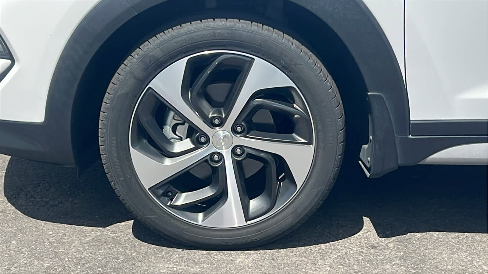 Used 2018 Hyundai Tucson Sport AWD/4WD image 9