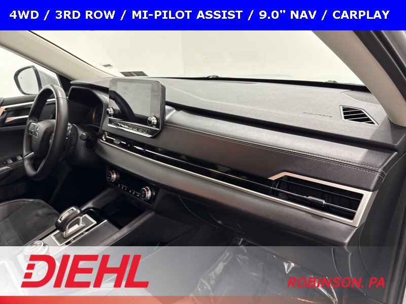 Used 2024 Mitsubishi Outlander SE image 17