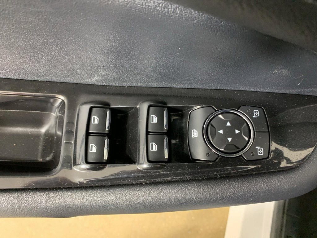 Used 2019 Ford Edge ST w/ Convenience Package image 18