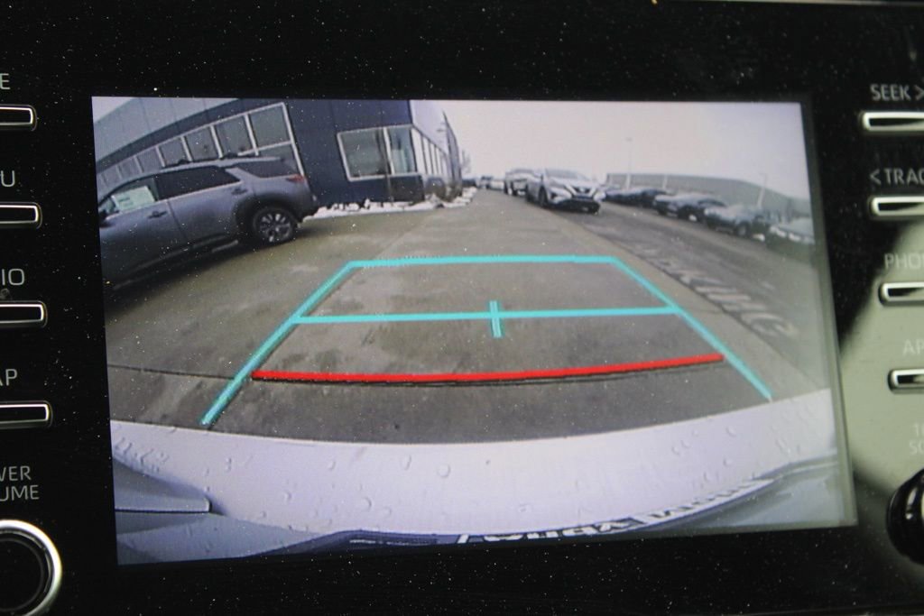 Used 2020 Toyota Prius LE image 37