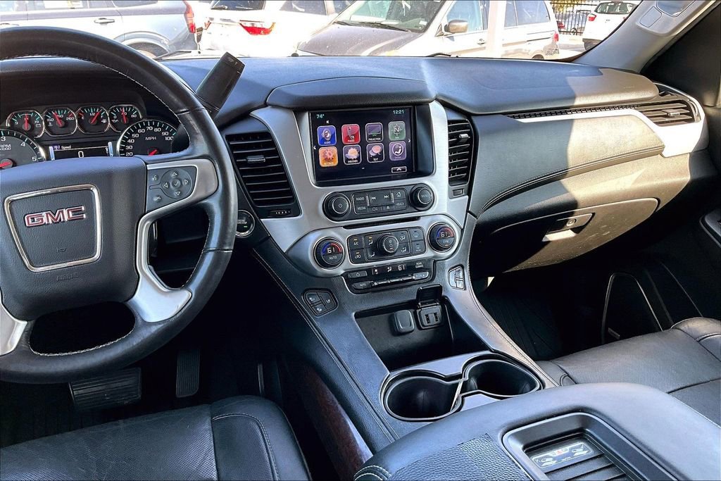 Used 2017 GMC Yukon SLT image 8
