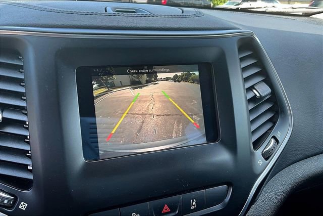 Used 2020 Jeep Cherokee Latitude Lux w/ Quick Order Package 26H Lux AWD/4WD image 13