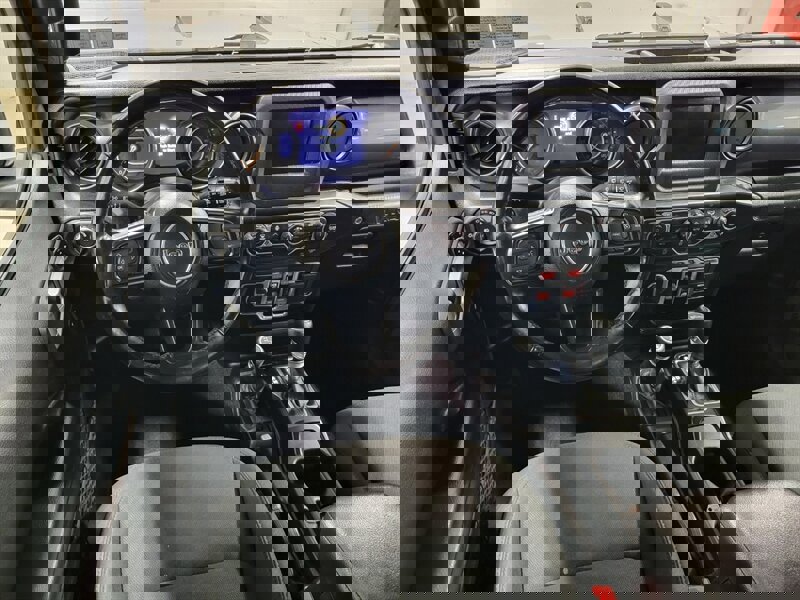 Used 2020 Jeep Wrangler Unlimited Sport image 25