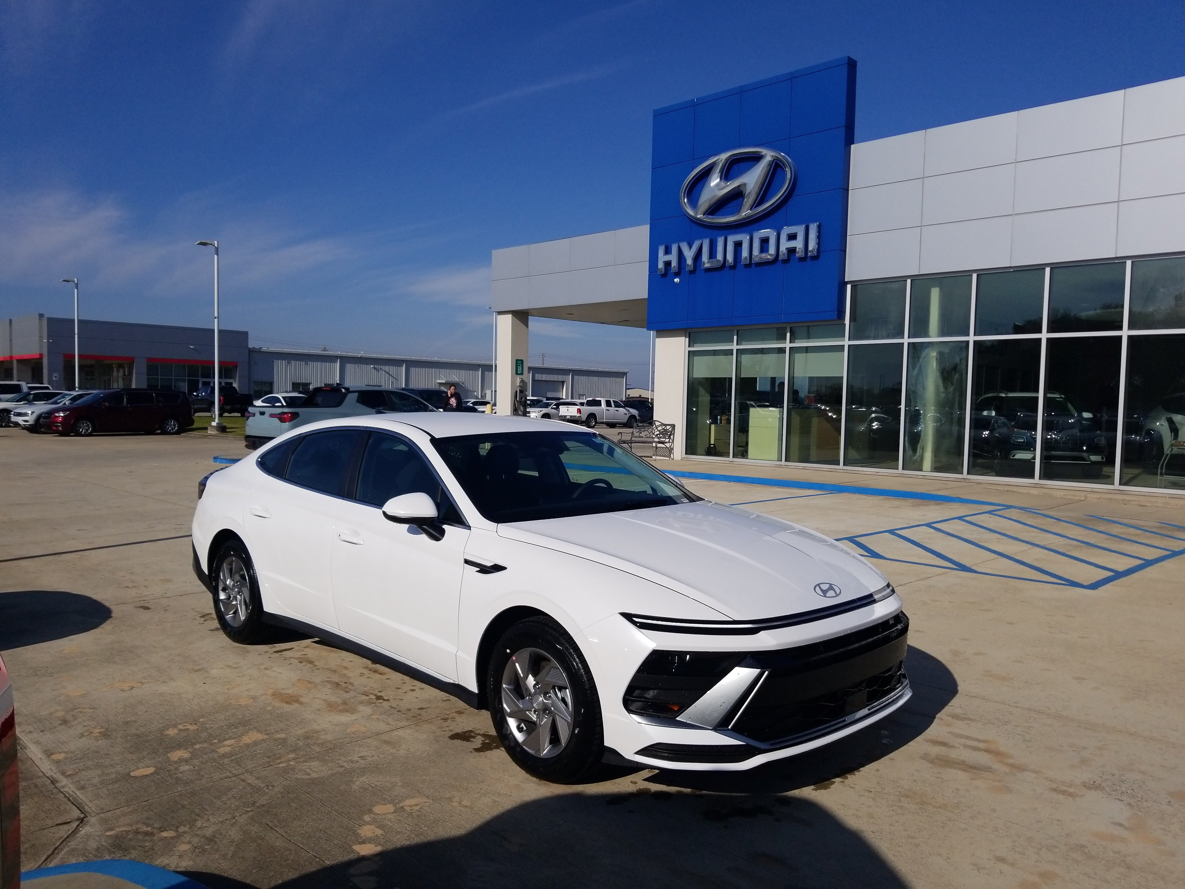 New 2026 Hyundai Sonata SE FWD image 1