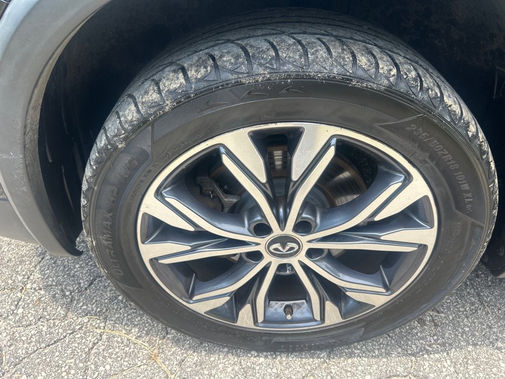 Used 2017 INFINITI QX30 Premium w/ Navigation Package AWD/4WD image 23