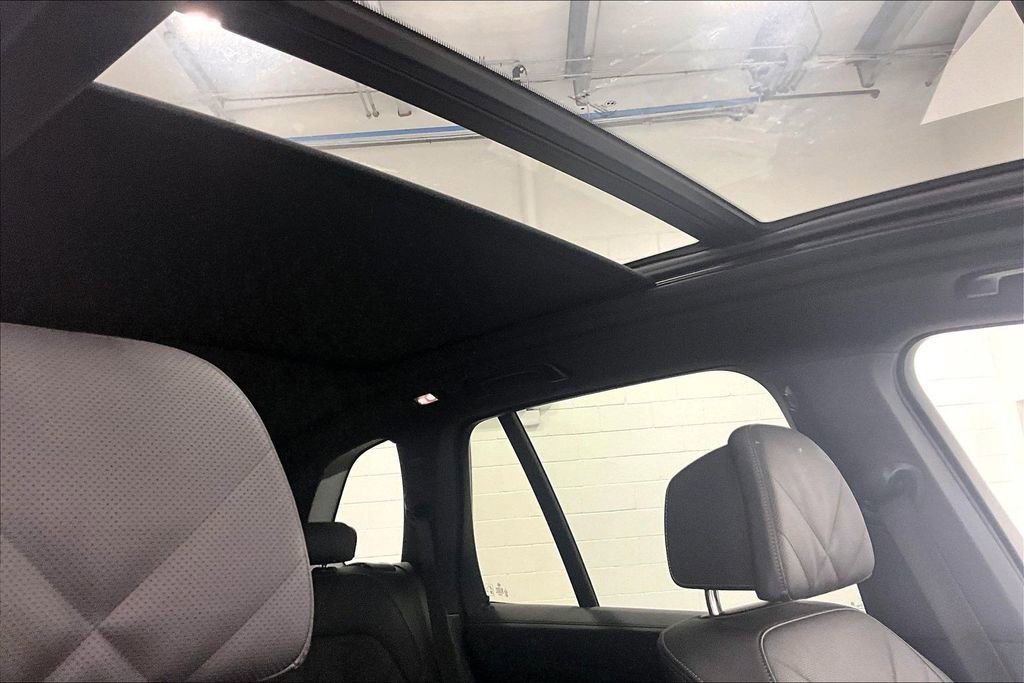 Used 2024 BMW X5 sDrive40i RWD image 17