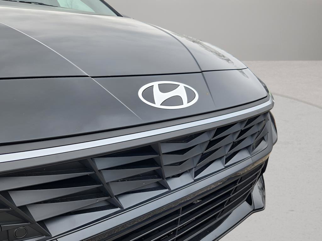 New 2026 Hyundai Elantra Blue image 9