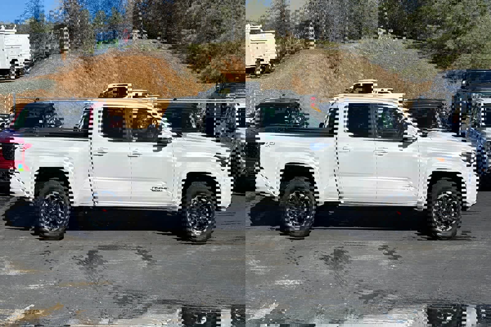 Used 2024 Toyota Tacoma TRD Sport image 3