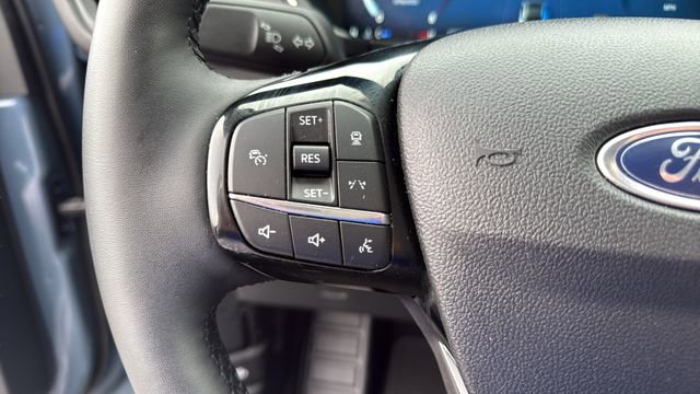 Used 2025 Ford Escape Platinum AWD/4WD image 18
