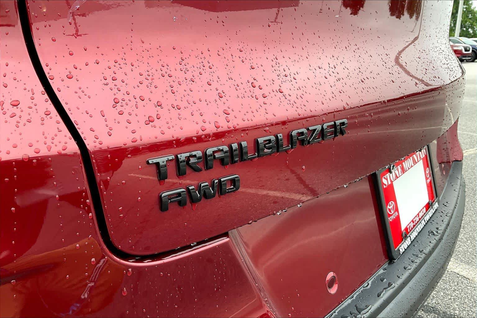 Used 2023 Chevrolet TrailBlazer RS w/ Convenience Package AWD/4WD image 19