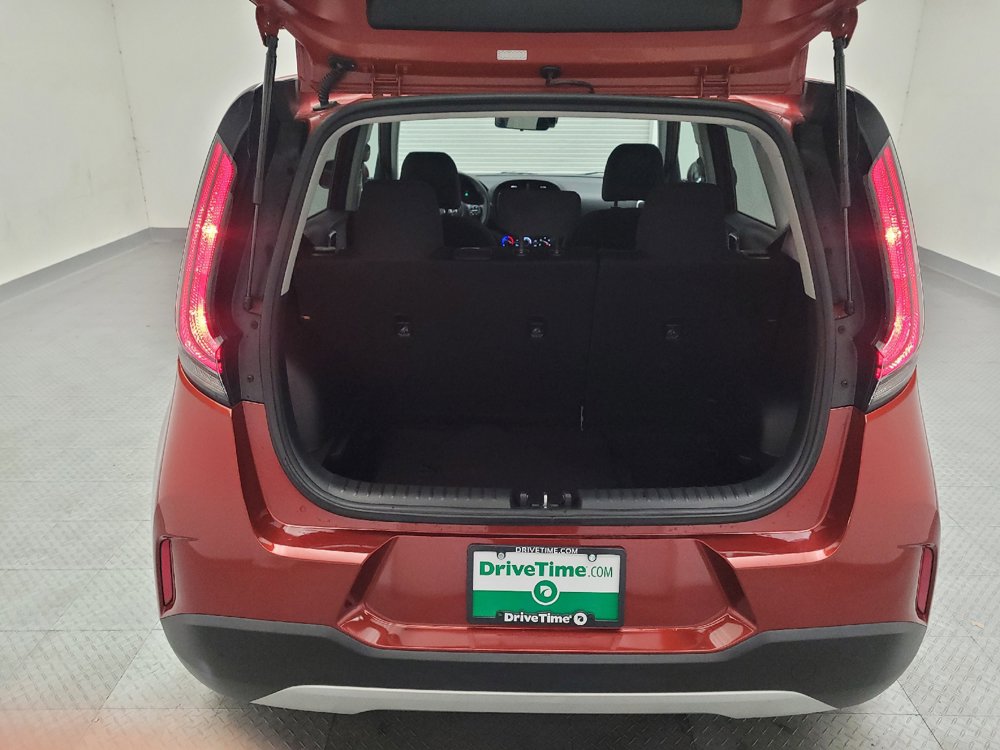Used 2023 Kia Soul LX w/ LX Technology Package FWD image 29