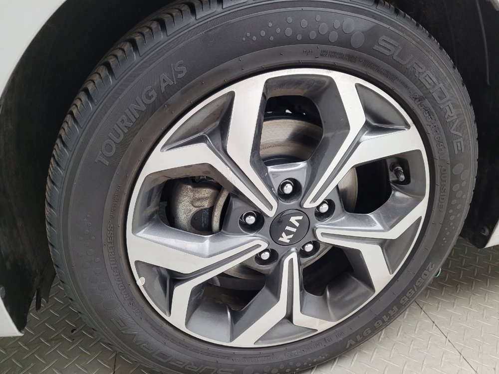 Used 2021 Kia Forte LXS FWD image 31
