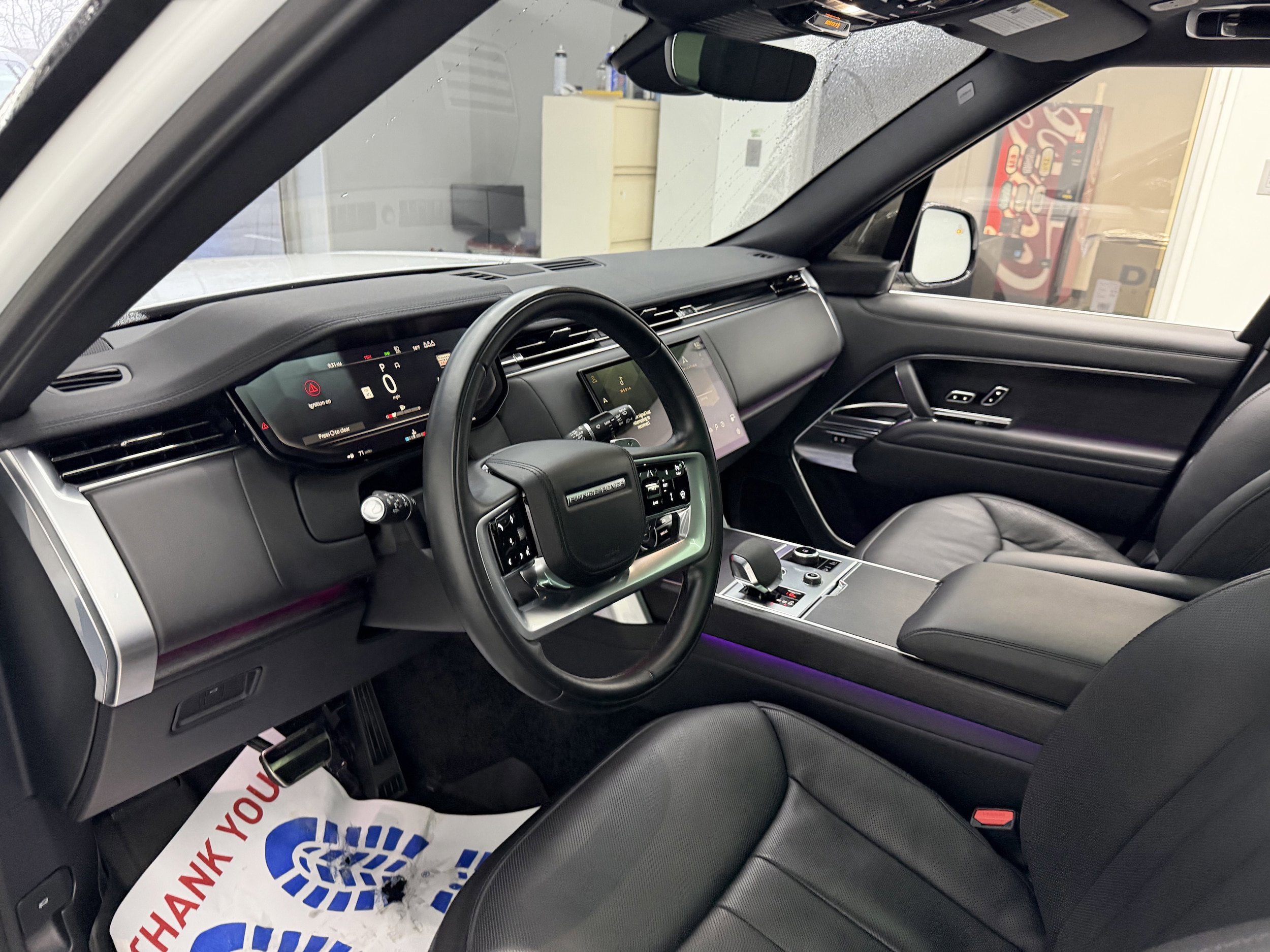 Used 2023 Land Rover Range Rover SE image 14