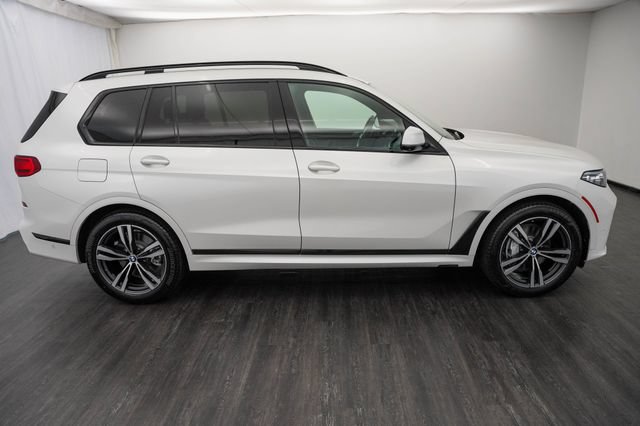 Used 2021 BMW X7 xDrive40i w/ M Sport Package AWD/4WD image 6