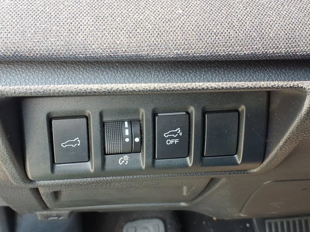 Used 2020 Subaru Outback Premium w/ Popular Package #1 AWD/4WD image 18