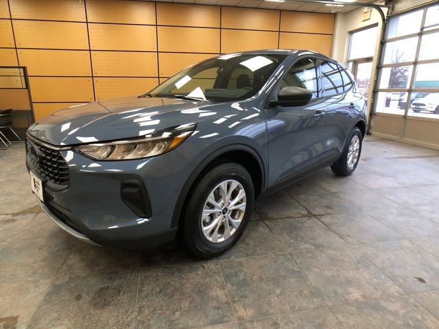 New 2026 Ford Escape Active w/ Active Premium Tech Pack image 3