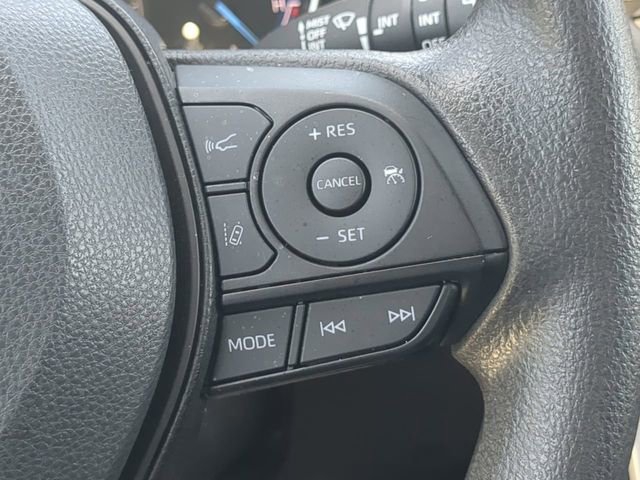 Used 2024 Toyota RAV4 XLE image 24