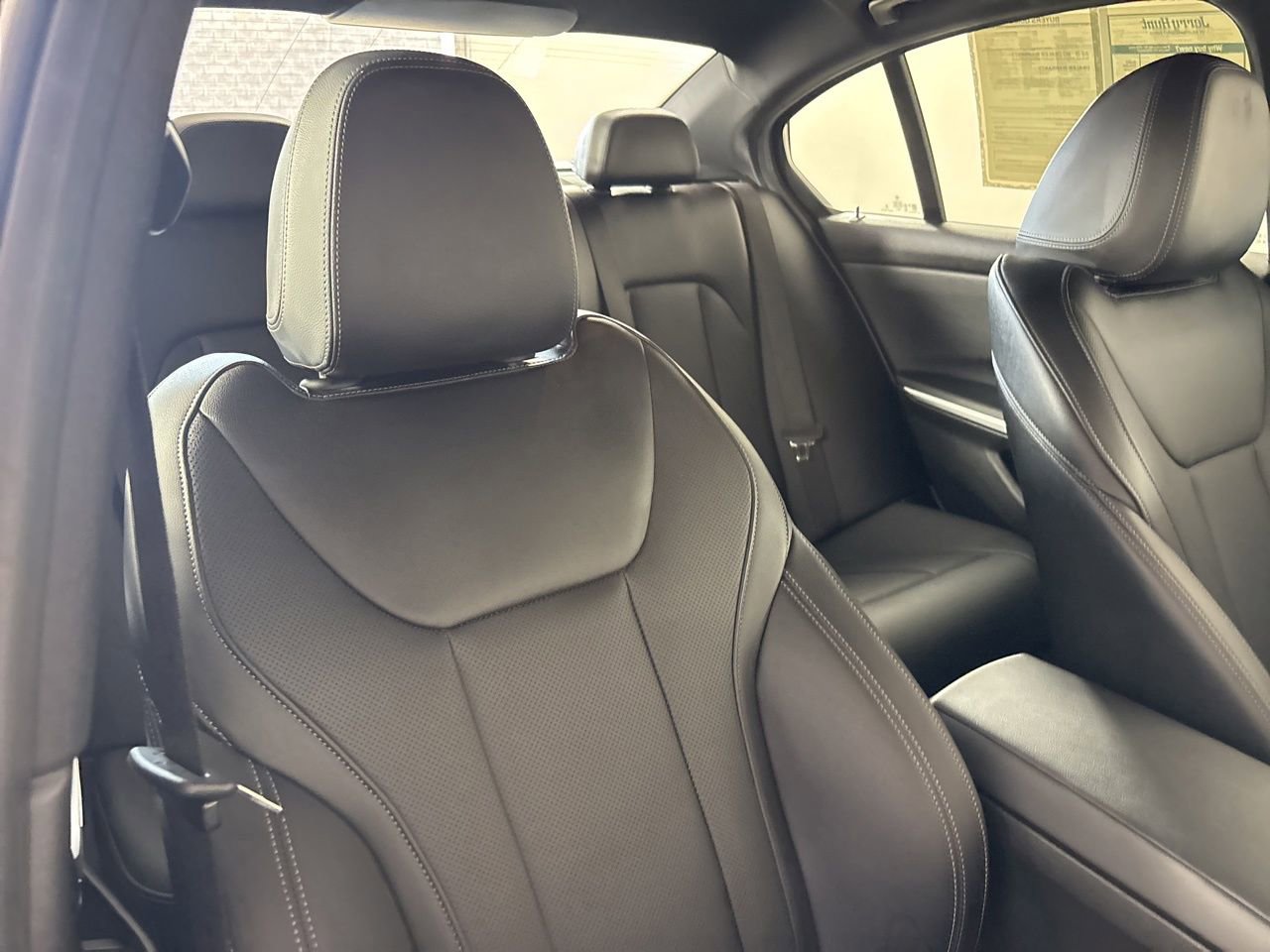 Used 2025 BMW 330i Sedan RWD image 29