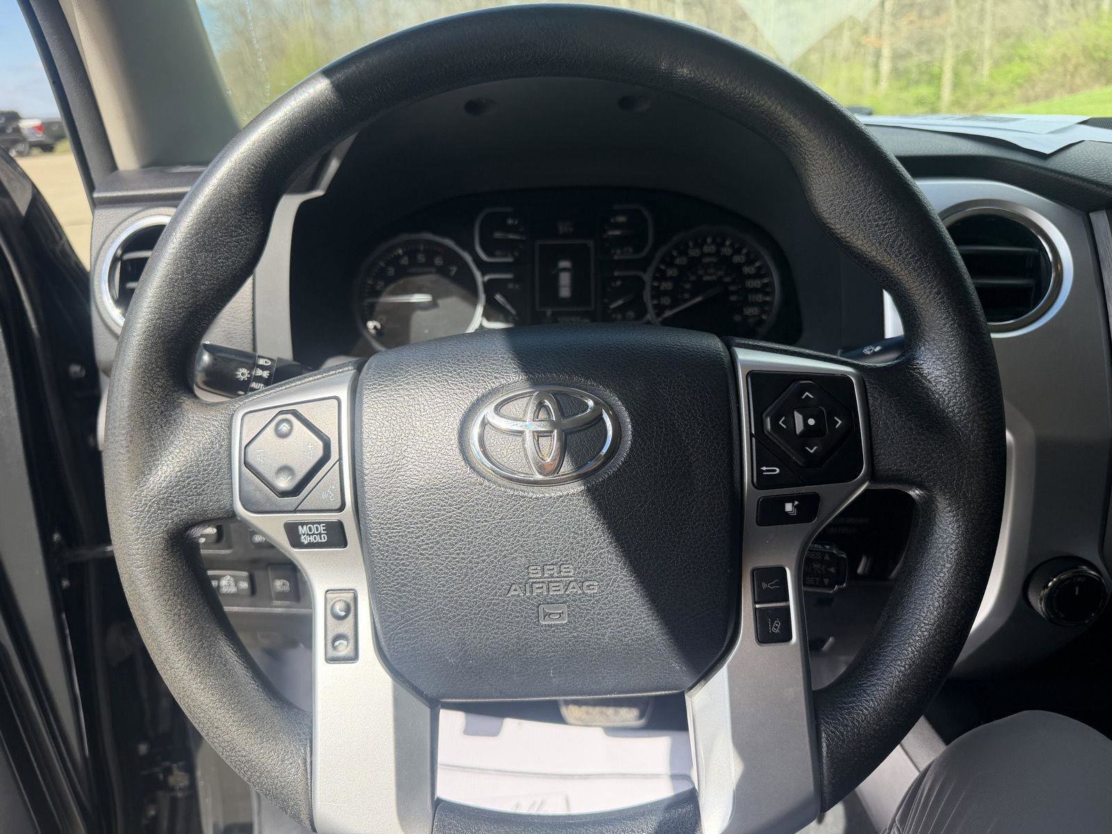 Used 2018 Toyota Tundra SR5 w/ TRD Off Road Package image 17