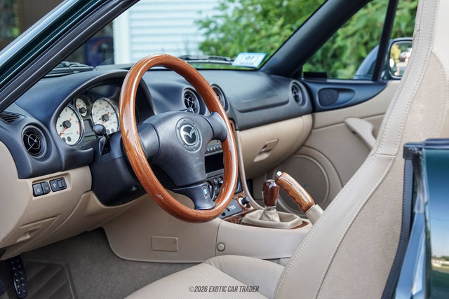 Used 2001 MAZDA MX-5 Miata RWD image 27