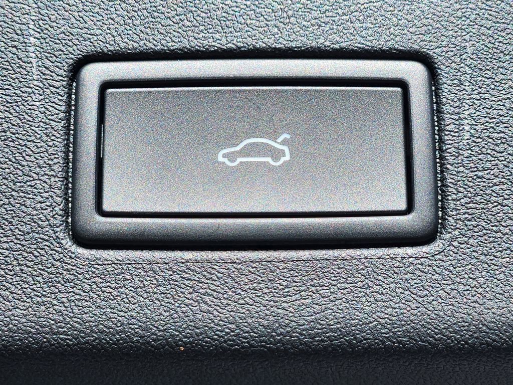 New 2026 Volkswagen ID.4 Pro S image 25