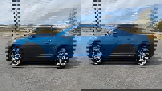 Used 2010 Chevrolet Camaro SS w/ RS Package image 5