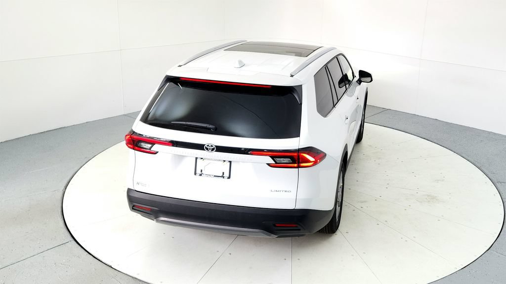 Certified 2025 Toyota Grand Highlander FWD image 15