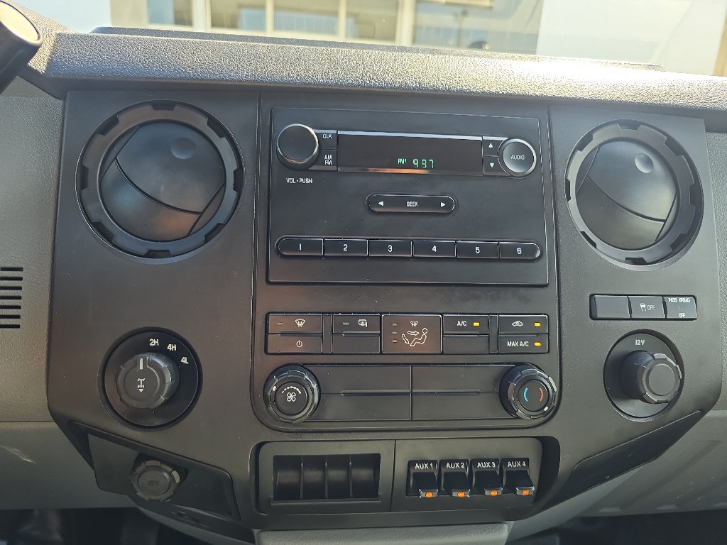 Used 2014 Ford F250 XL w/ Power Equipment Group AWD/4WD image 25