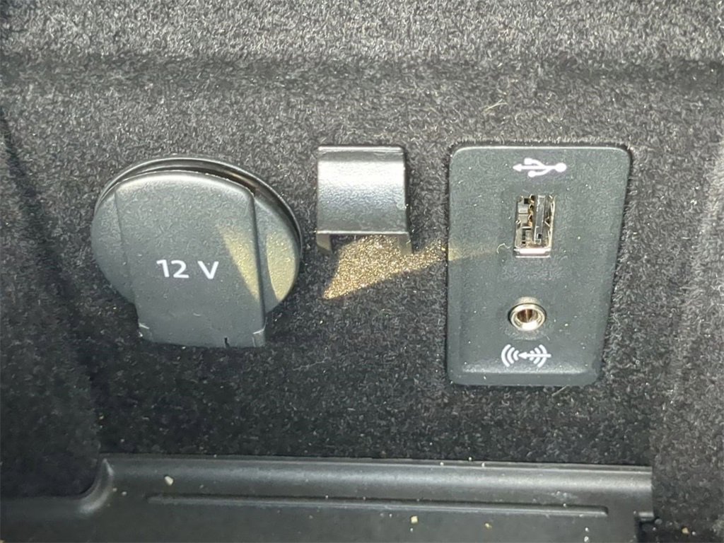 Used 2019 Porsche Panamera GTS image 24