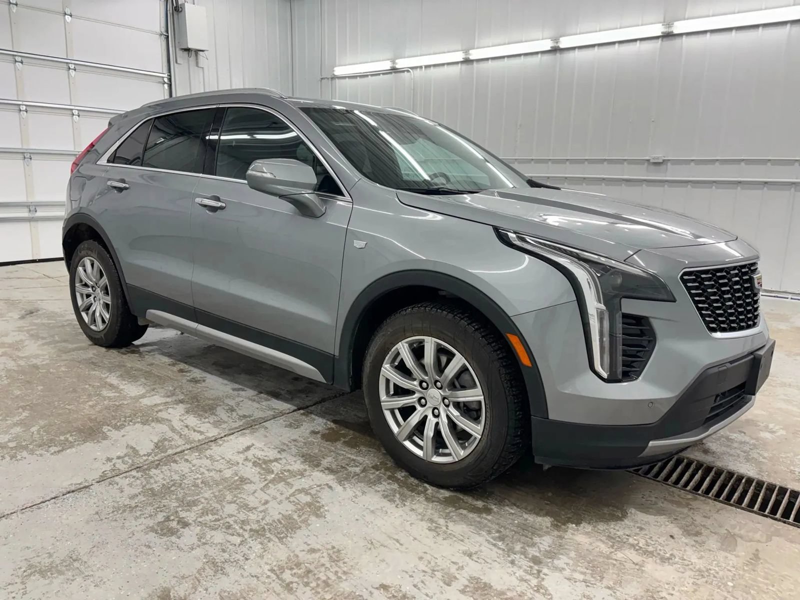 Used 2023 Cadillac XT4 Premium Luxury FWD image 10