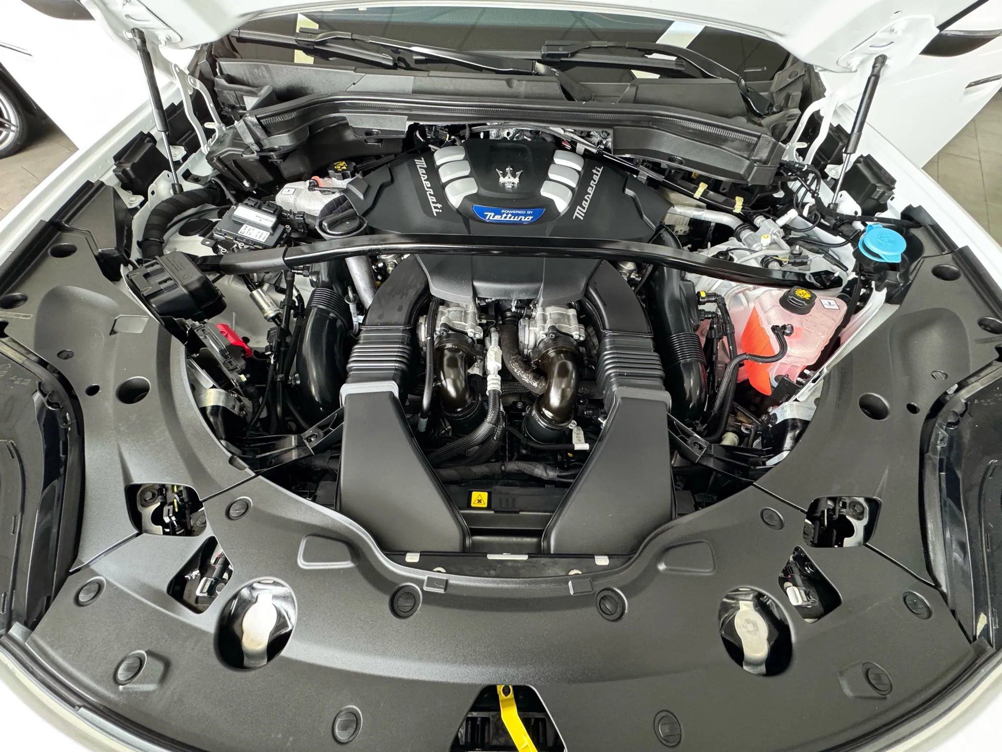 Used 2023 Maserati Grecale Trofeo image 51