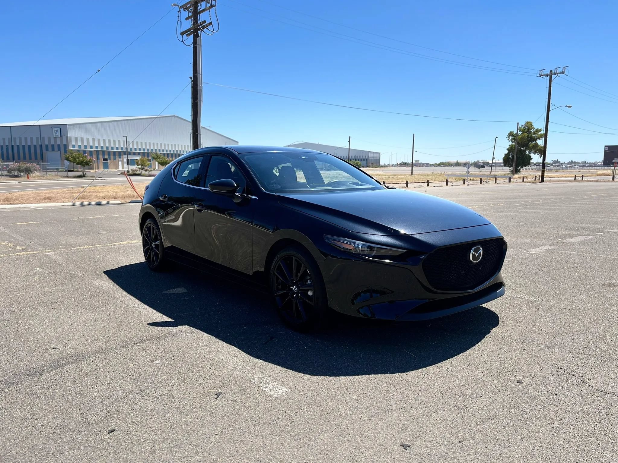 Used 2022 MAZDA MAZDA3 s FWD image 3