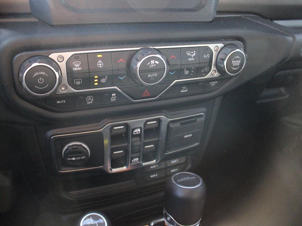 Certified 2021 Jeep Gladiator Willys image 26