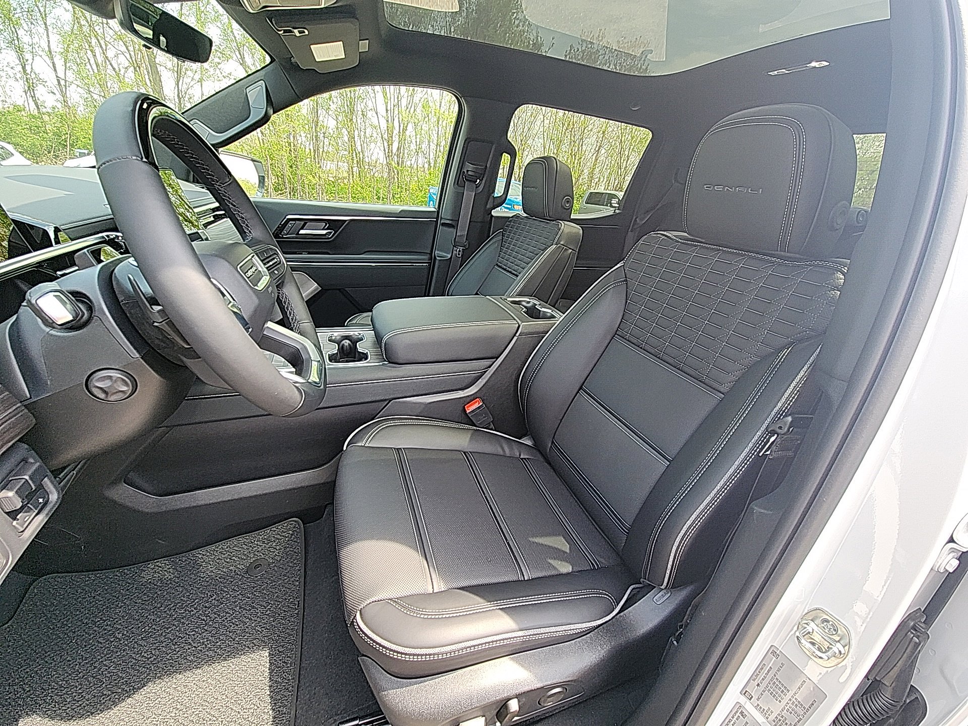 New 2025 GMC Sierra EV Denali image 18