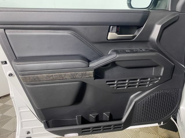 Used 2026 Toyota Tacoma Limited AWD/4WD image 20