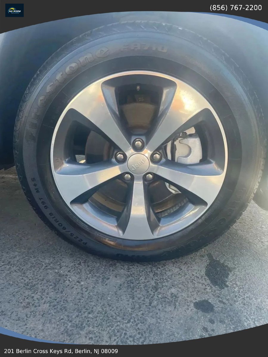 Used 2019 Jeep Cherokee Limited w/ Trailer Tow Group AWD/4WD image 9