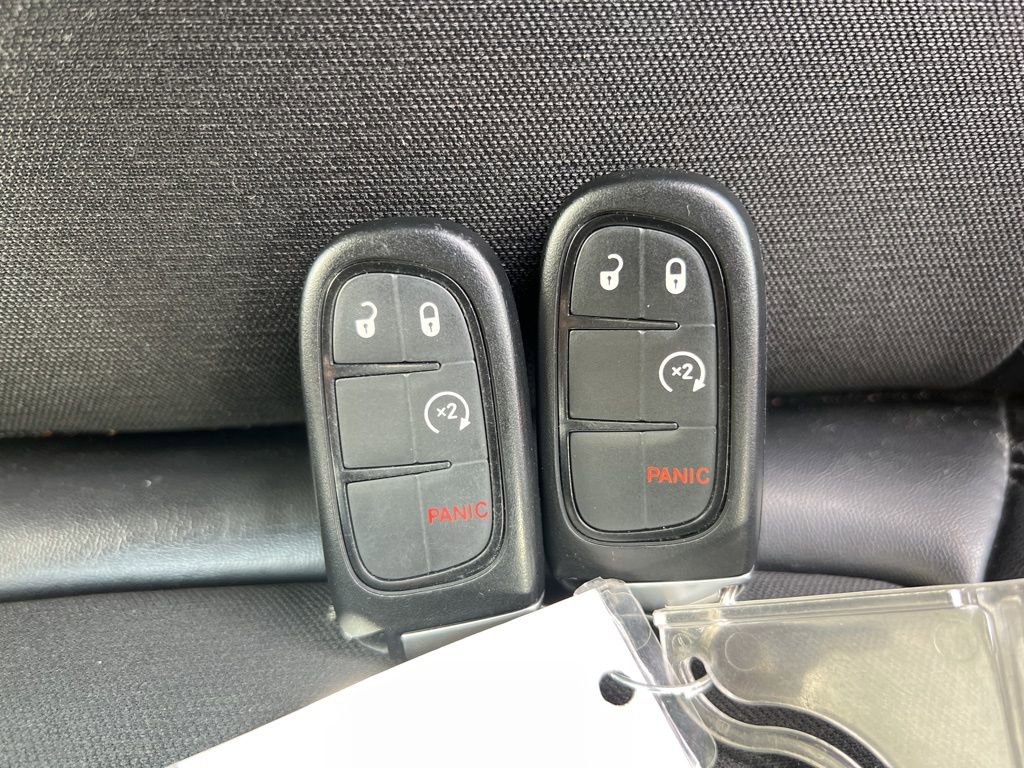 Certified 2020 Jeep Cherokee Latitude Plus image 29