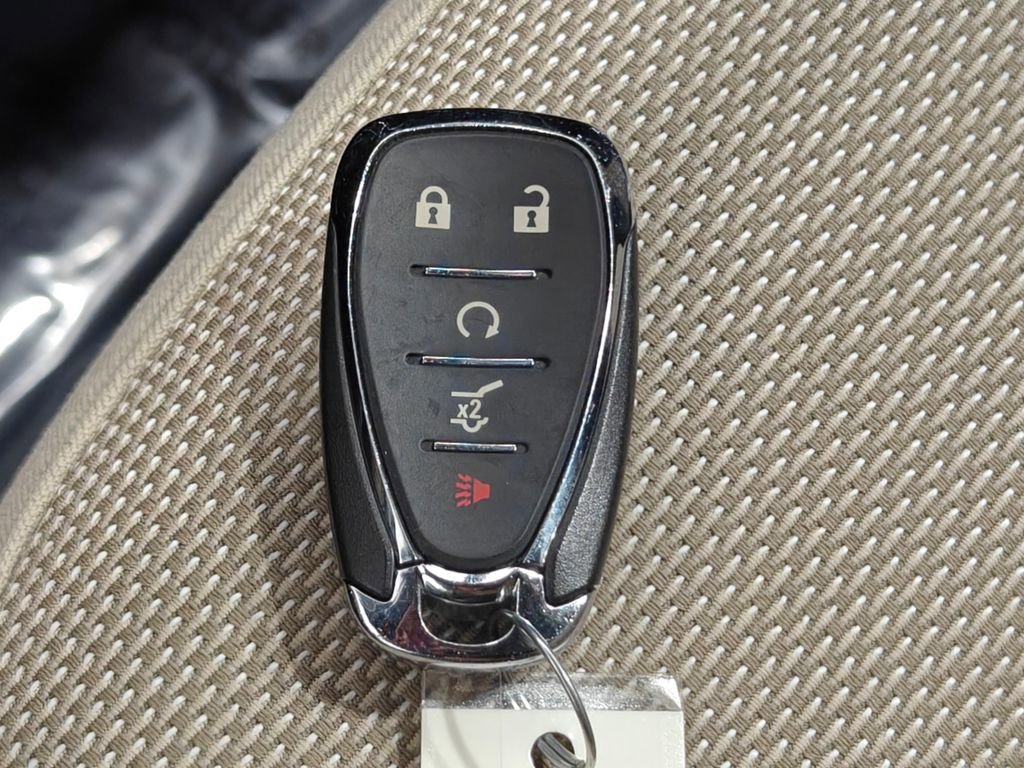 Used 2022 Chevrolet Traverse LT image 13