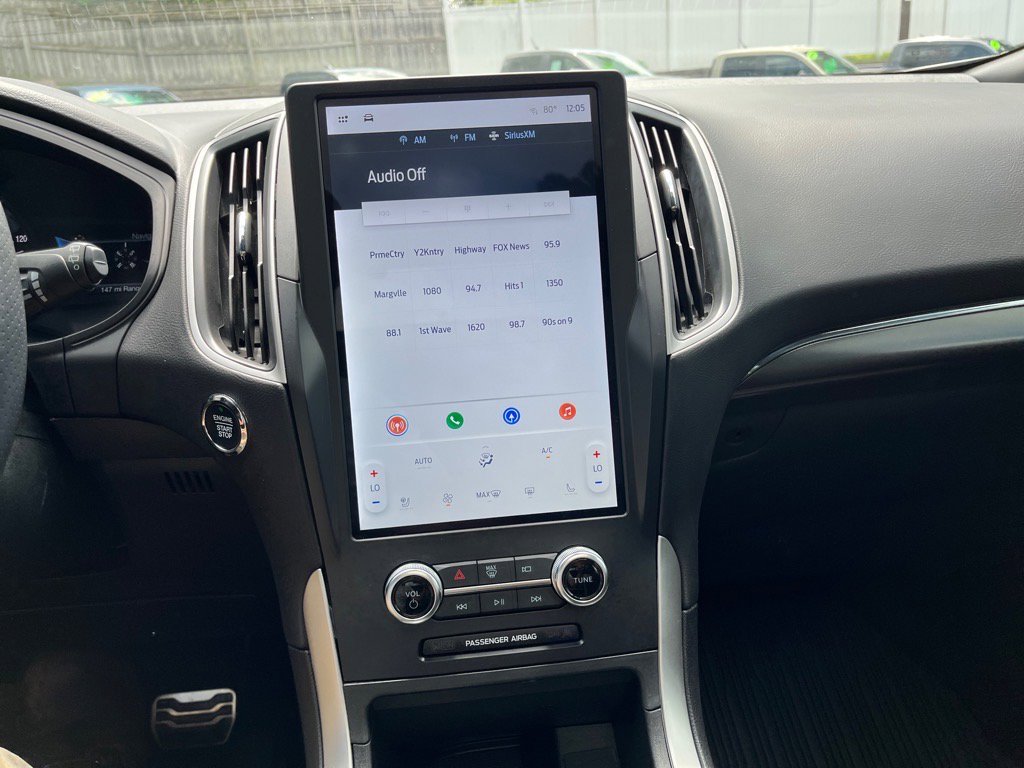 Used 2024 Ford Edge ST-Line w/ Cold Weather Package image 21